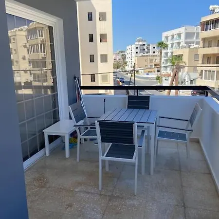 Paradise Homes 17 Apartment