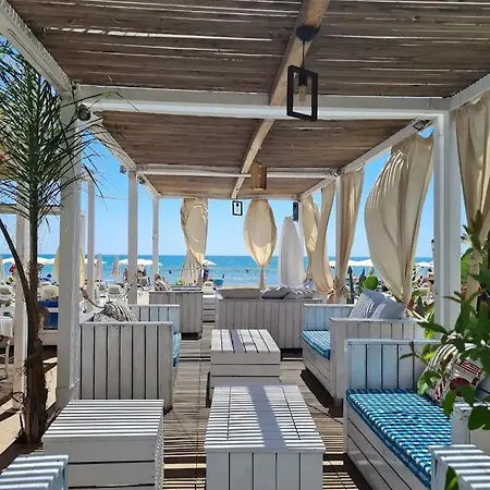 Апартаменты Paradise Homes 17