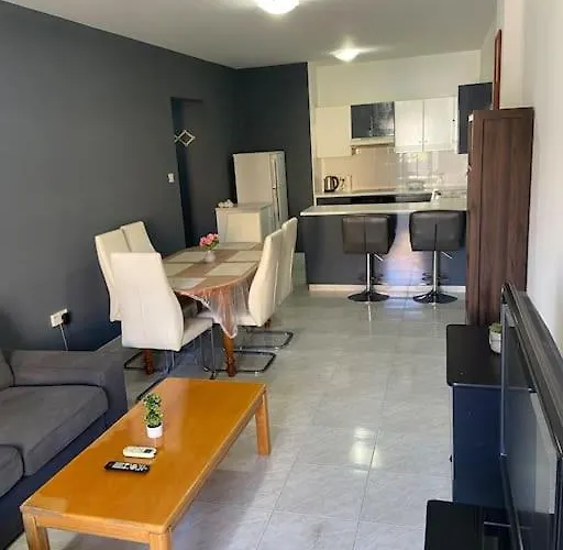 Apartament Paradise Homes 17 *